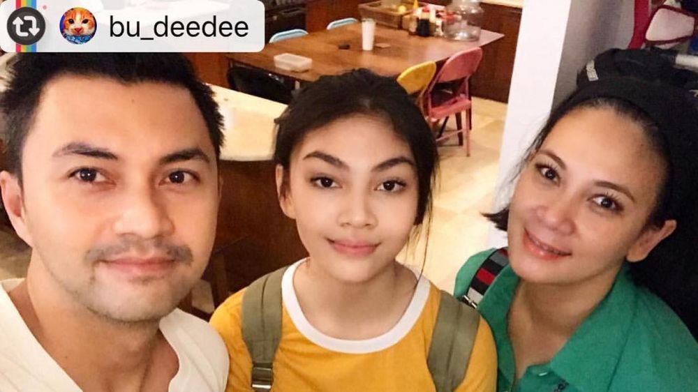 7 Potret kompak Anjasmara bareng putrinya, sweet abis