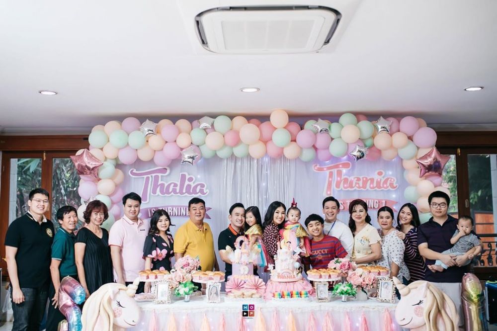 Momen pesta ultah 5 seleb saat pandemi, meriah meski tak banyak tamu