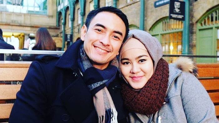 6 Fakta perceraian Zumi Zola dan istri, jalani sidang virtual