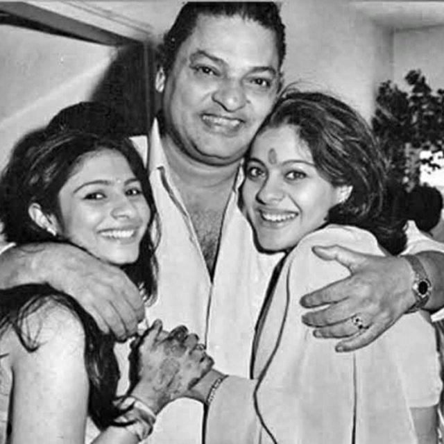 Potret kebersamaan 8 seleb Bollywood dan ayah, penuh kehangatan