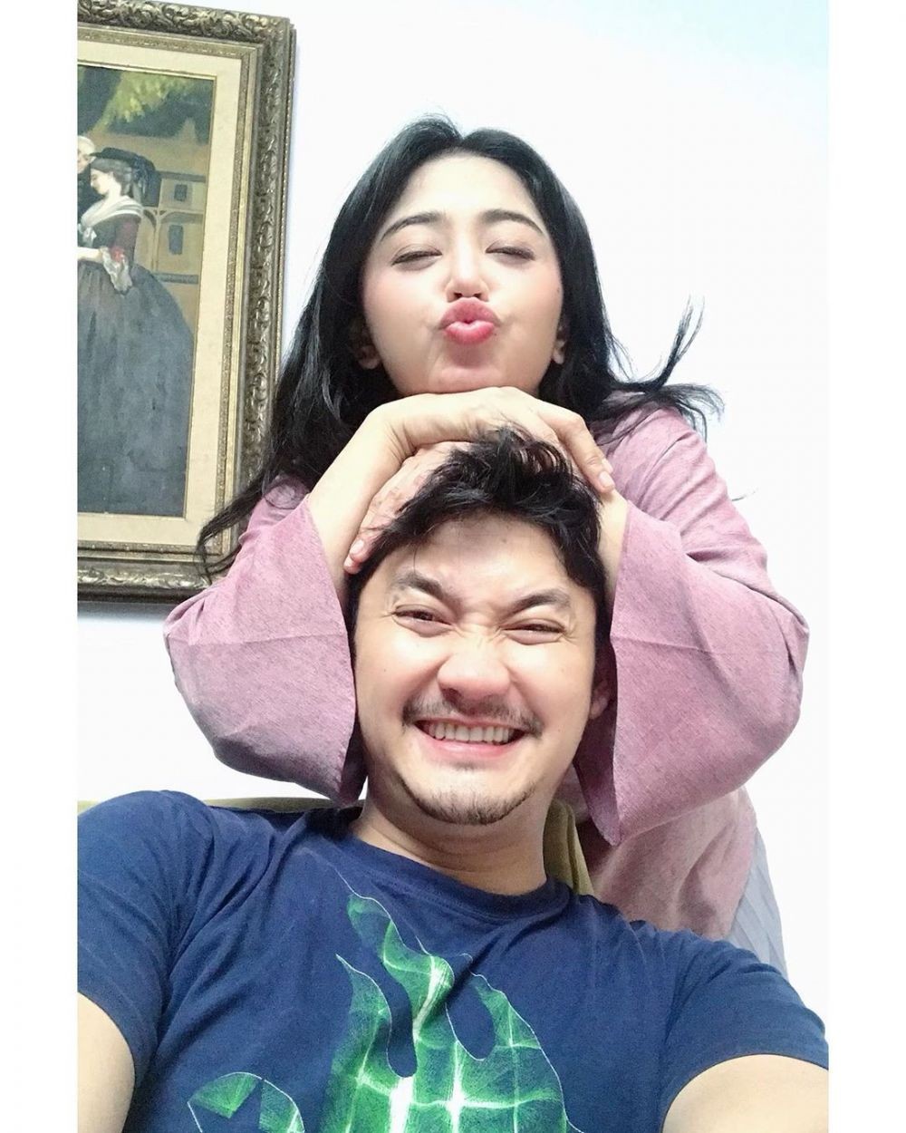 Menikah dengan Angga Wijaya, ini 4 pengakuan mengejutkan Dewi Perssik