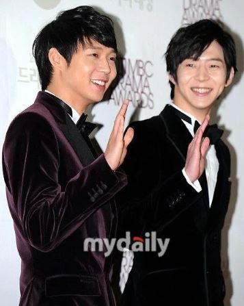 Tak banyak yang tahu, 10 pasangan seleb Korea ini ternyata bersaudara