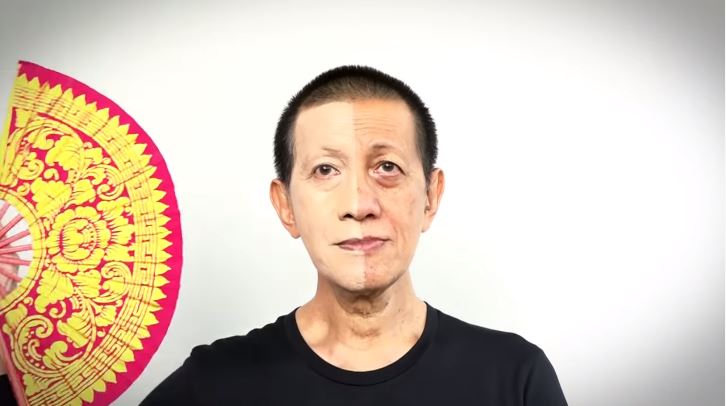 5 Potret makeup Didik Nini Thowok saat Lathi challenge, memukau