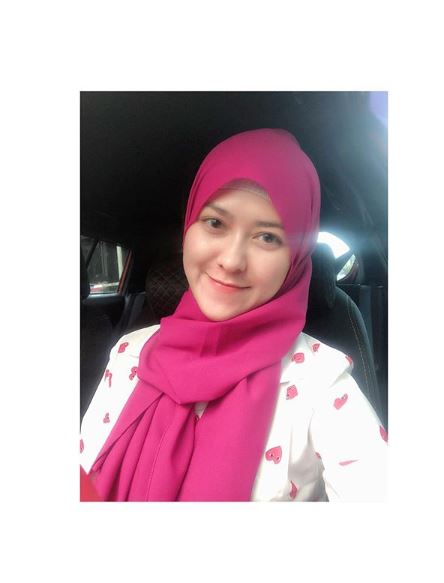 10 Potret terbaru Ade Bunga mantan istri Andika Mahesa, kini berhijab