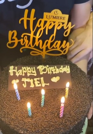 8 Momen ulang tahun Azriel Hermansyah, penuh kejutan sederhana