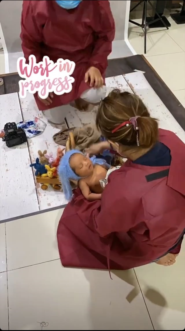 6 Potret new born anak Arief Muhammad, gemas dengan berbagai tema