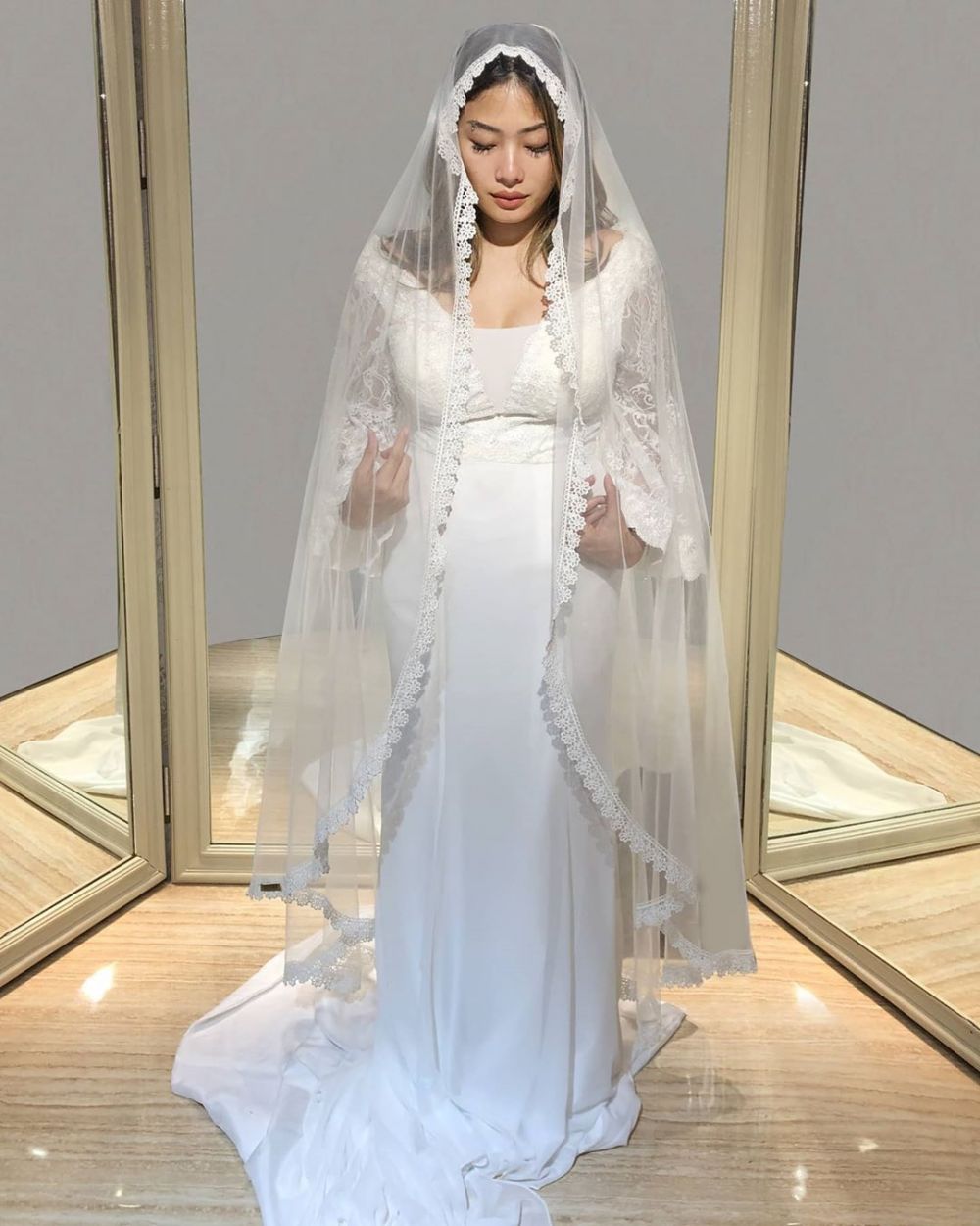 5 Potret Nabila Putri pamer baby bump, paras suami curi perhatian