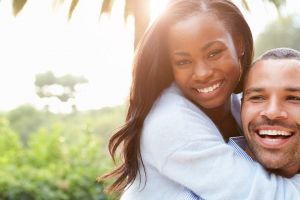 Berlawanan watak, 5 pasang zodiak ini saling mengisi saat jalin cinta