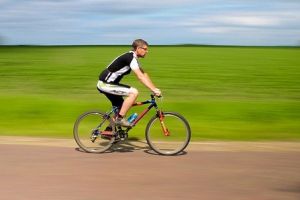 Bersepeda atau lari, mana yang lebih efektif turunkan berat badan?