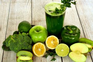 Jus dan smoothie, mana yang lebih mudah turunkan berat badan?