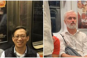 12 Momen kebetulan mirip model poster ini bikin kamu nyengir