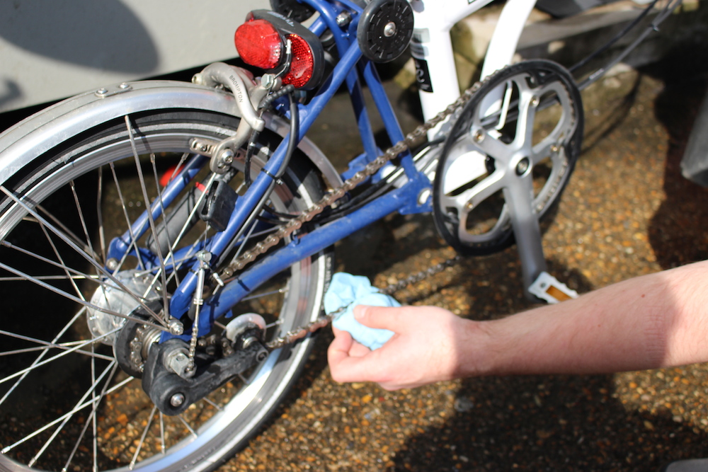 6 Cara merawat sepeda lipat agar awet bertahun-tahun