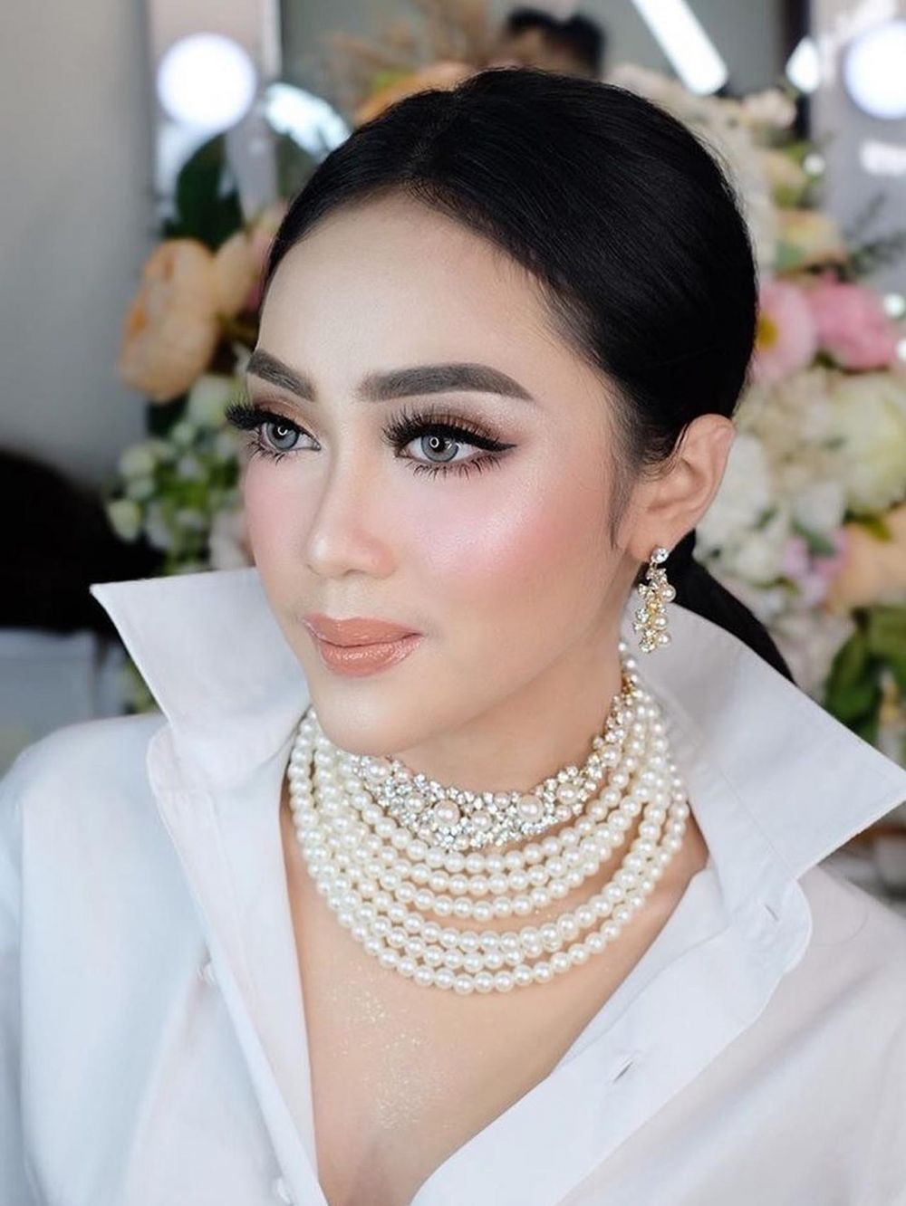 Disebut mirip Syahrini, ini 10 potret selebgram Tyara Melati Sukma