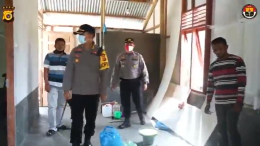 Cerita haru gubuk reyot buruh tani disulap jadi layak huni oleh polisi