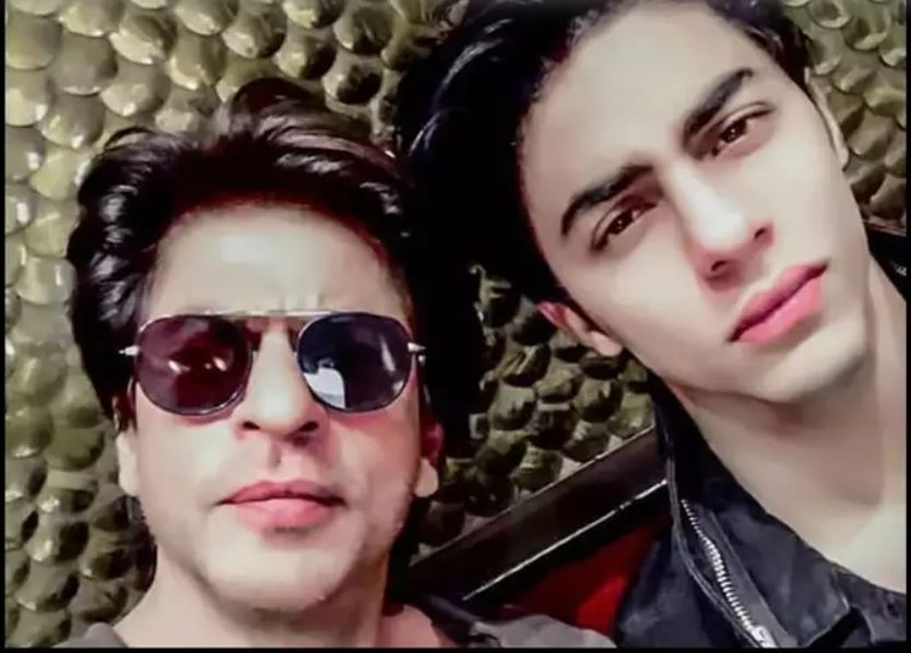 5 Momen Aryan Khan disebut 'fotokopian' Shah Rukh Khan banget
