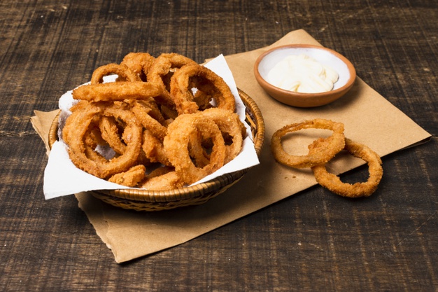 12 Resep jajanan keju paling enak, sehat, istimewa, & mudah dibuat