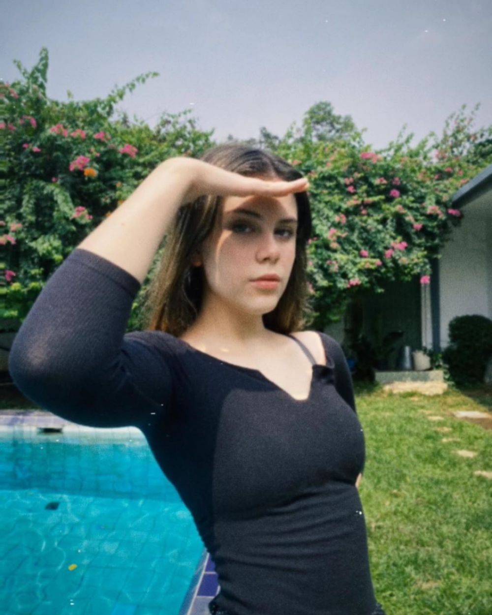 Pesona 6 seleb berdarah Amerika Serikat, ada Sandrinna Michelle