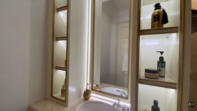 6 Potret kamar mandi Tasya Farasya sebelum vs sesudah renovasi