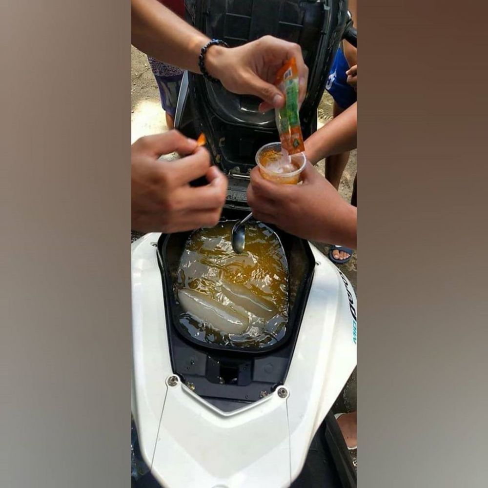 10 Momen lucu beli makanan ini bikin susah nahan tawa