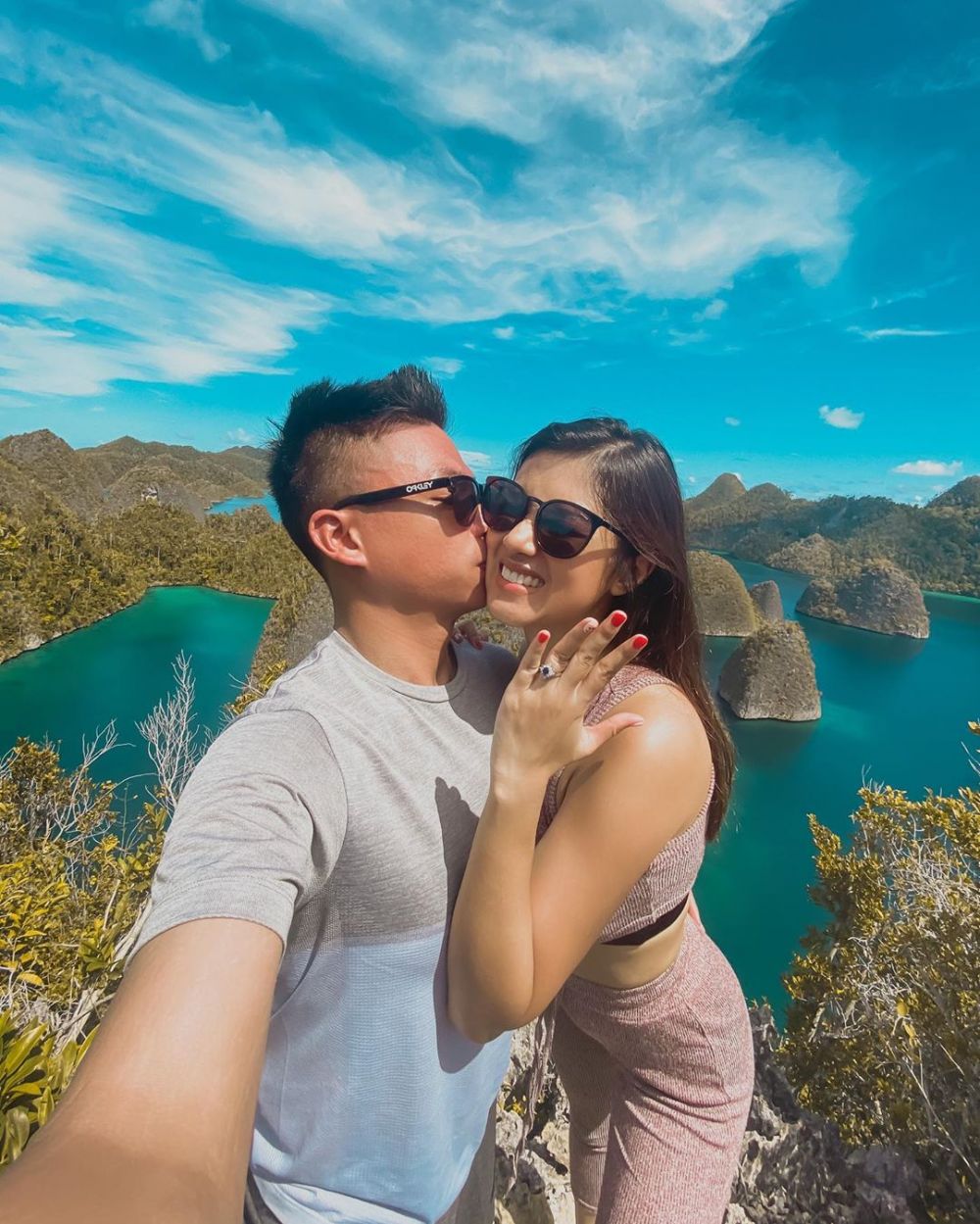 11 Seleb ini dilamar kekasih saat ulang tahun, terbaru Nikita Willy