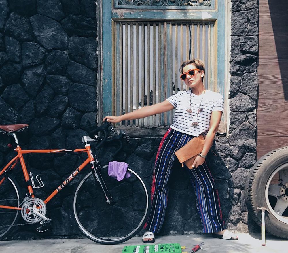 7 Potret koleksi sepeda Nirina Zubir, pernah gowes Jakarta-Bali