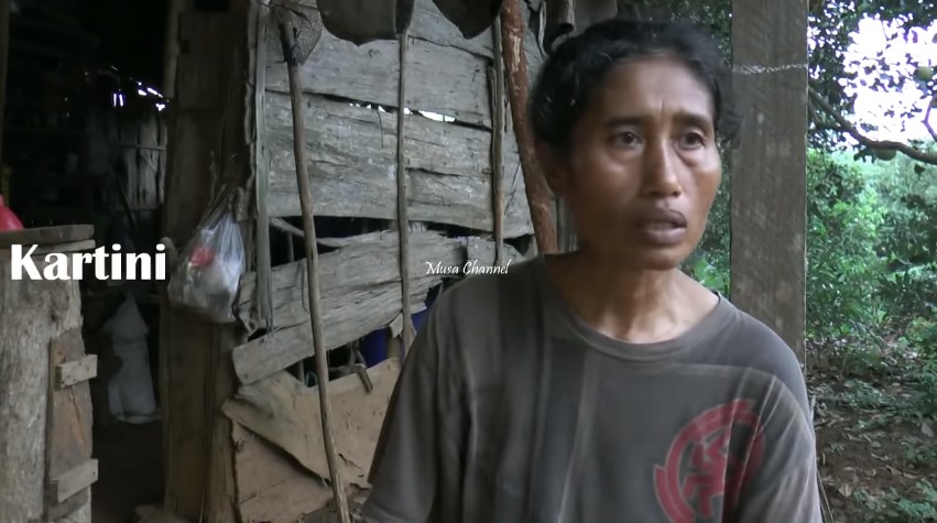 Kisah wanita tinggal di hutan sendiri selama 10 tahun
