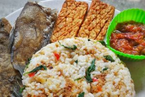 7 Resep olahan oncom paling enak, praktis dan menggugah selera