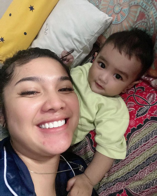 10 Potret Abqari, anak Raya Kitty yang gantengnya kian terpancar