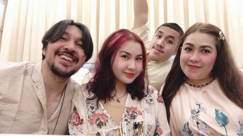 7 Potret manis David Naif dan putrinya, bak sepasang kekasih