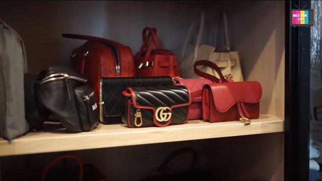 11 Potret kamar Nikita Mirzani, walk in closet penuh koleksi mewah