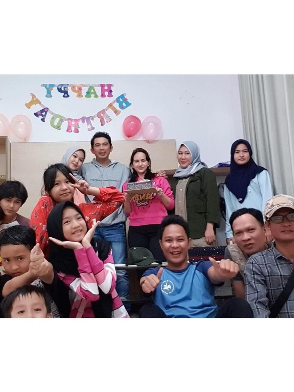 6 Momen ultah Angelica Simperler, suami & anak sambung beri kejutan