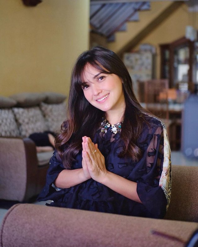 11 Potret Fatmasury Dahlan, istri Afdhal Yusman yang memesona