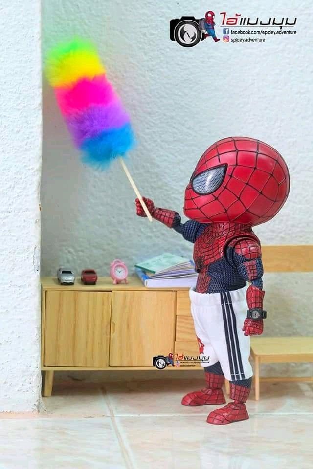 Begini jadinya kalau Spider-Man jadi bapak rumah tangga, kocak