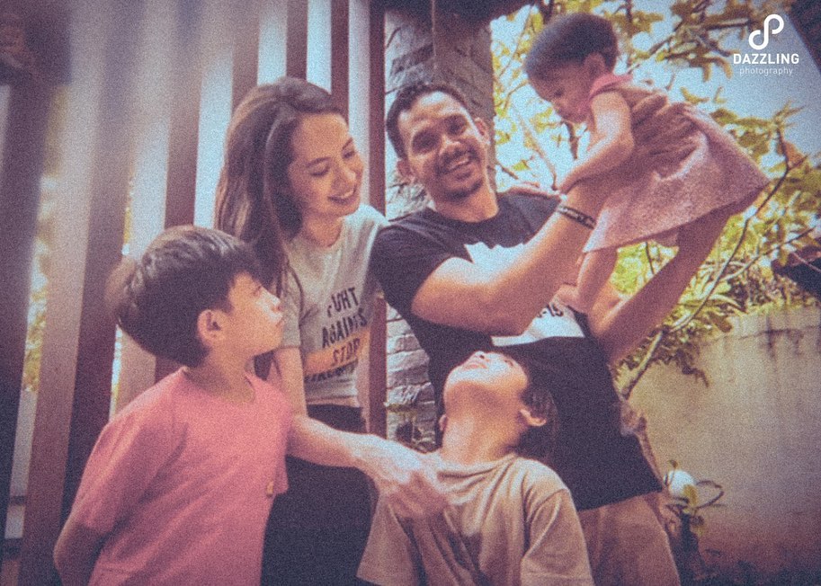 Vakum dari dunia hiburan, ini 10 potret Verlita Evelyn dan keluarga