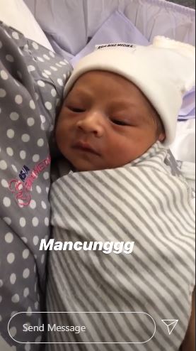 5 Momen bahagia Marcell Darwin dan istri dikaruniai buah hati