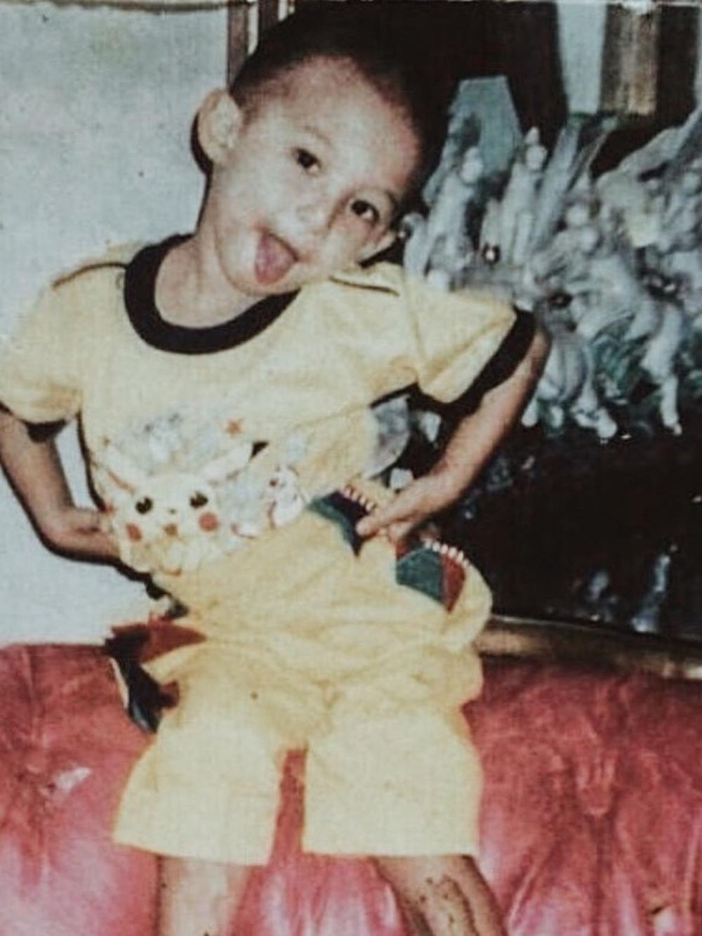 6 Transformasi Rey Mbayang dari kecil hingga jadi suami Dinda Hauw