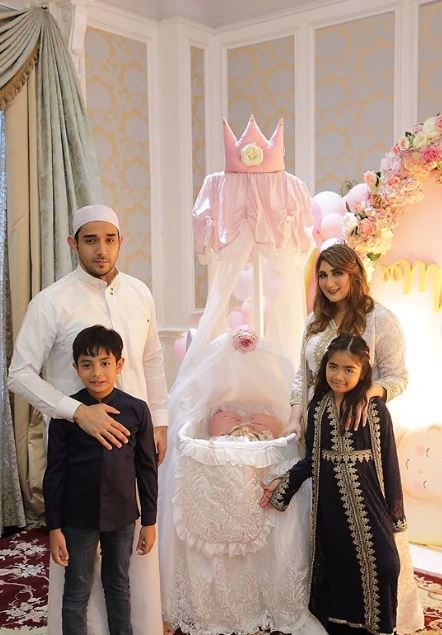9 Potret akikah putri Tania Nadira & Abdulla Alwi, serba pink