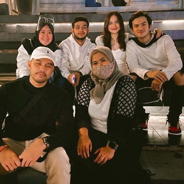 10 Momen pesta ultah Syifa Hadju ke-20, Rizky Nazar beri kejutan