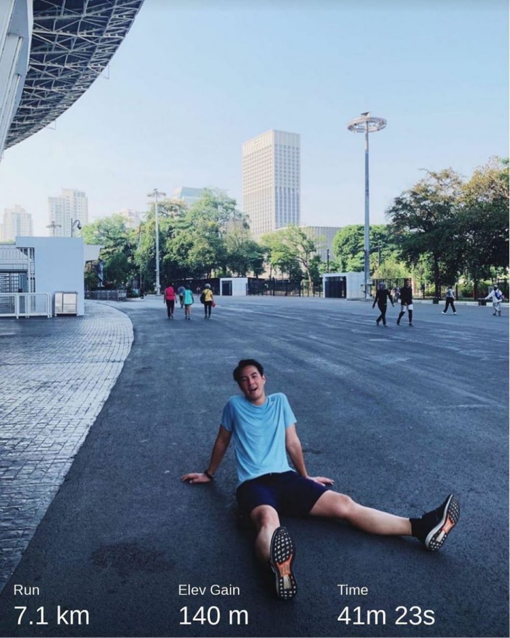 10 Potret Daniel Mananta saat olahraga, atletis