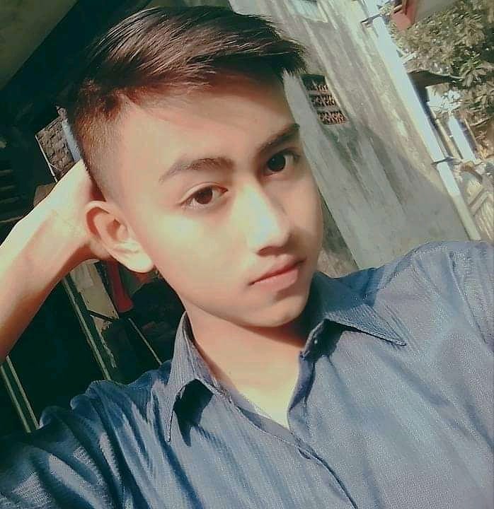 8 Potret Dafi Firmansyah, cowok viral mirip Verrell Bramasta