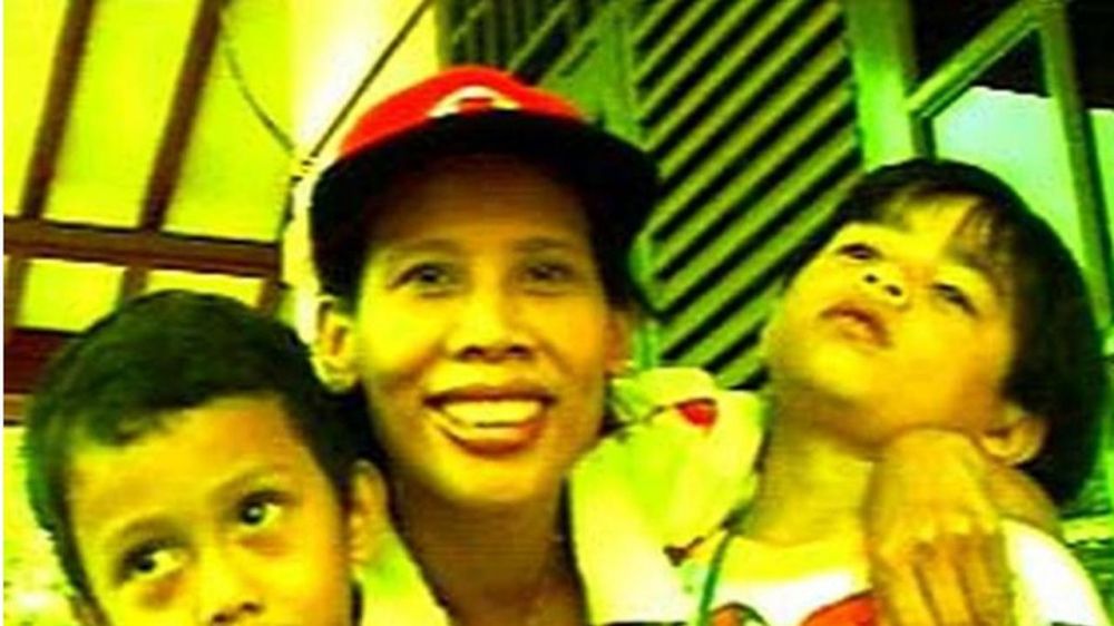 5 Potret Omas bareng ketiga anaknya, penuh kenangan