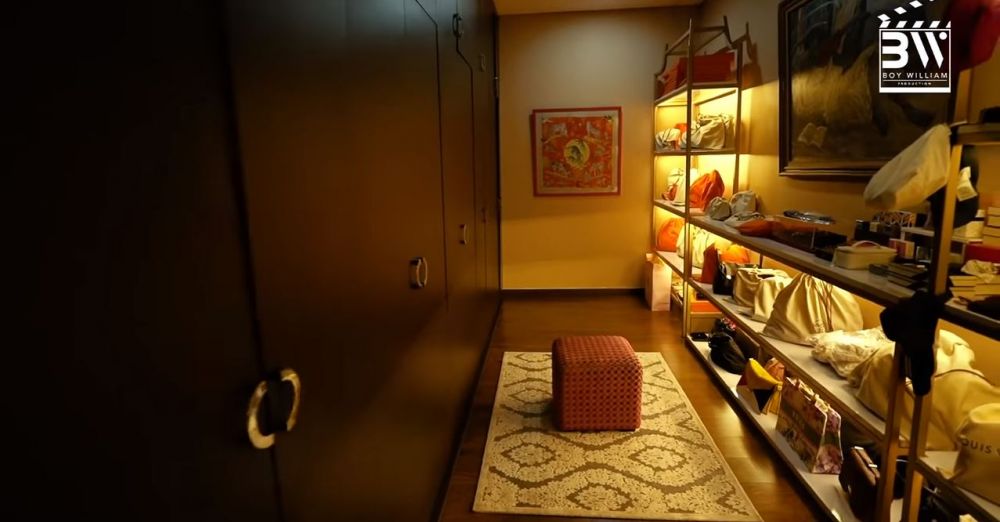 7 Potret walk in closet Rossa, koleksinya bikin melongo