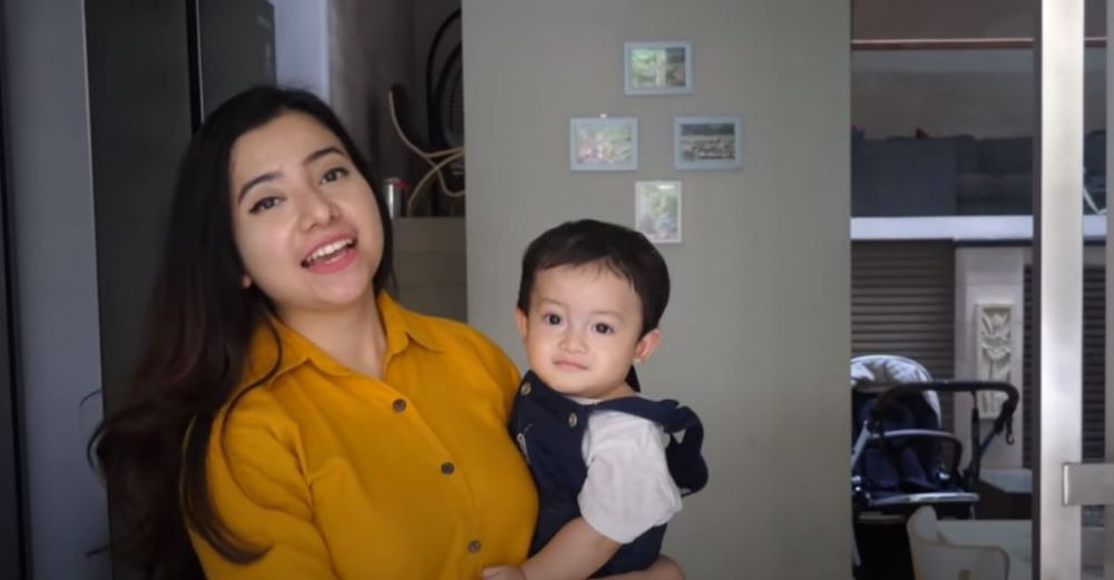 10 Potret rumah Rizkina Nazar kakak Rizky Nazar, cozy dan minimalis
