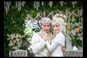 9 Momen kemesraan Rizki D'Academy dan Nadya Mustika usai menikah