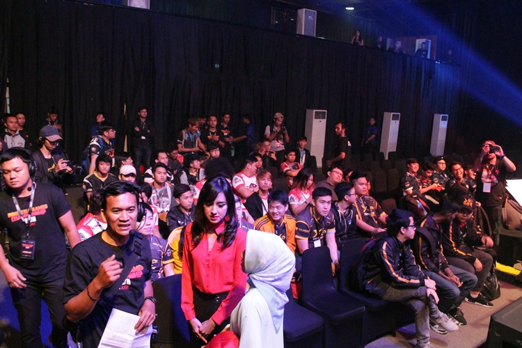 4 Fakta IGC 2020, kompetisi e-Sport yang diikuti ribuan gamer cewek