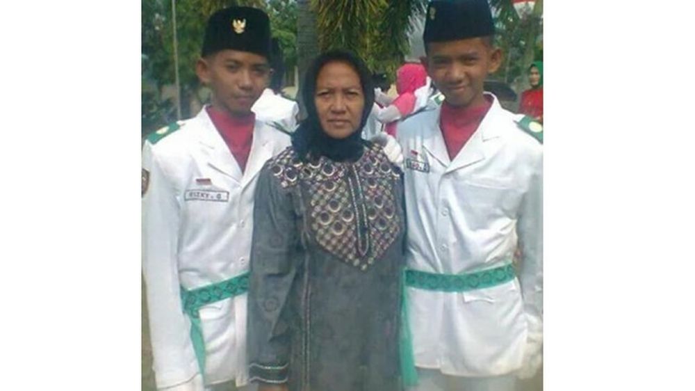 Rizki dan Ridho yang pernah menjadi paskibraka semasa SMA