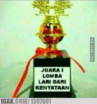 10 Potret piala kejuaraan ini absurdnya bikin dahi berkerut