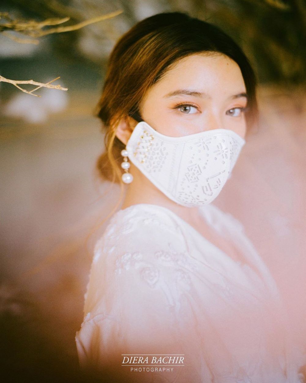 8 Momen pemotretan Tiara Andini bak negeri di atas awan