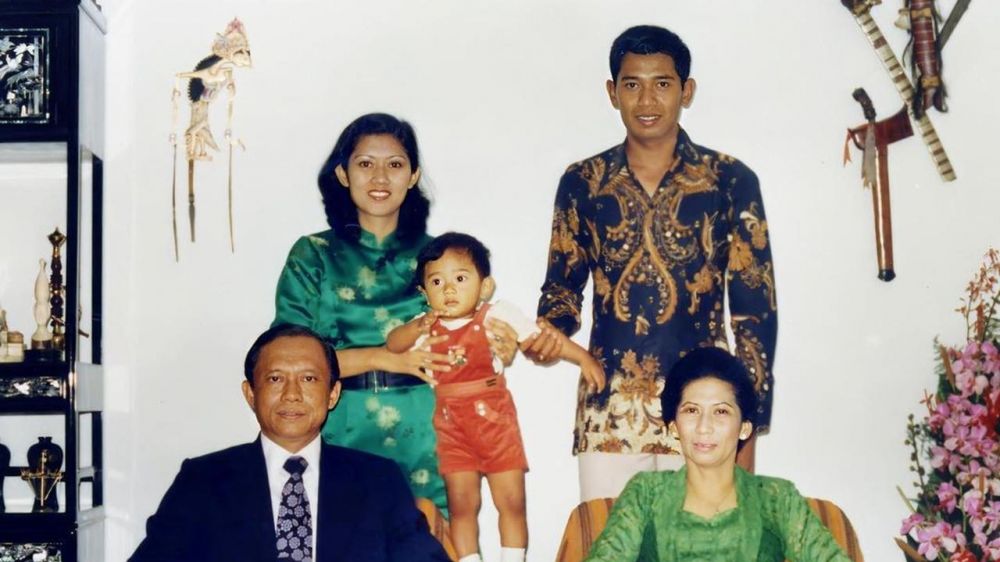 8 Potret masa kecil Agus Yudhoyono ini bikin pangling