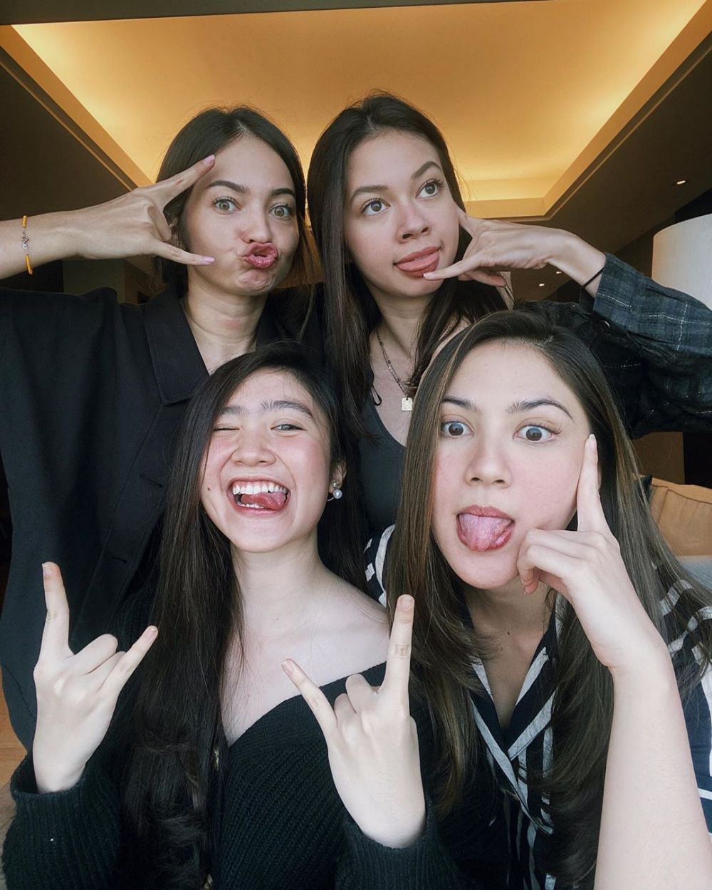 8 Potret persahabatan Enzy Storia, Jessica Mila, Febby, dan Yuki Kato